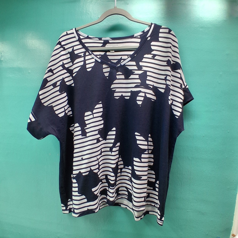 Chico's V-Neck Dolman Top Size 4 Navy Blue White Abstract Floral Stripe Z459